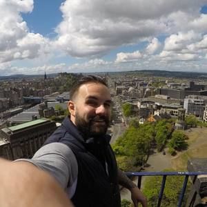 Meet your Posher, Chris